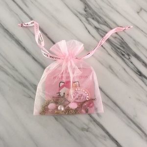 Tarina Tarantino Jewelry - Hello Kitty Pink Head - Lolita Necklace Tarina Tarantino Jewelry - Hello Kitty Pink Head - Lolita Necklace